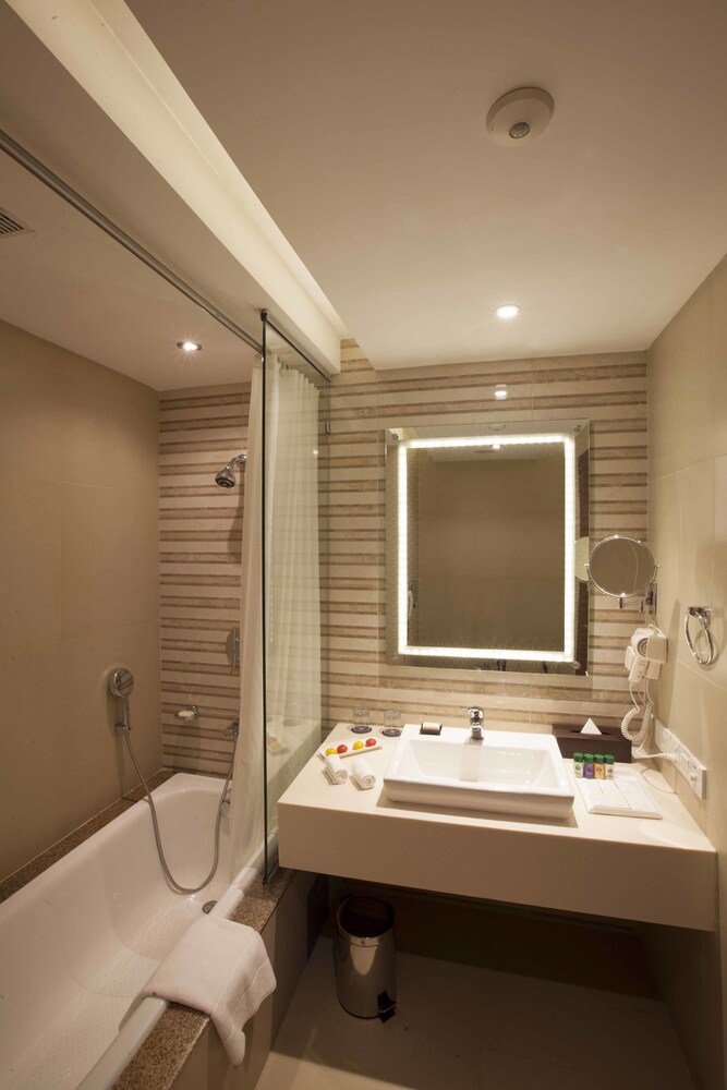 Housekeeping In Hotel Room Before Check Out Housekeeping In Hotel Room Before Check Out