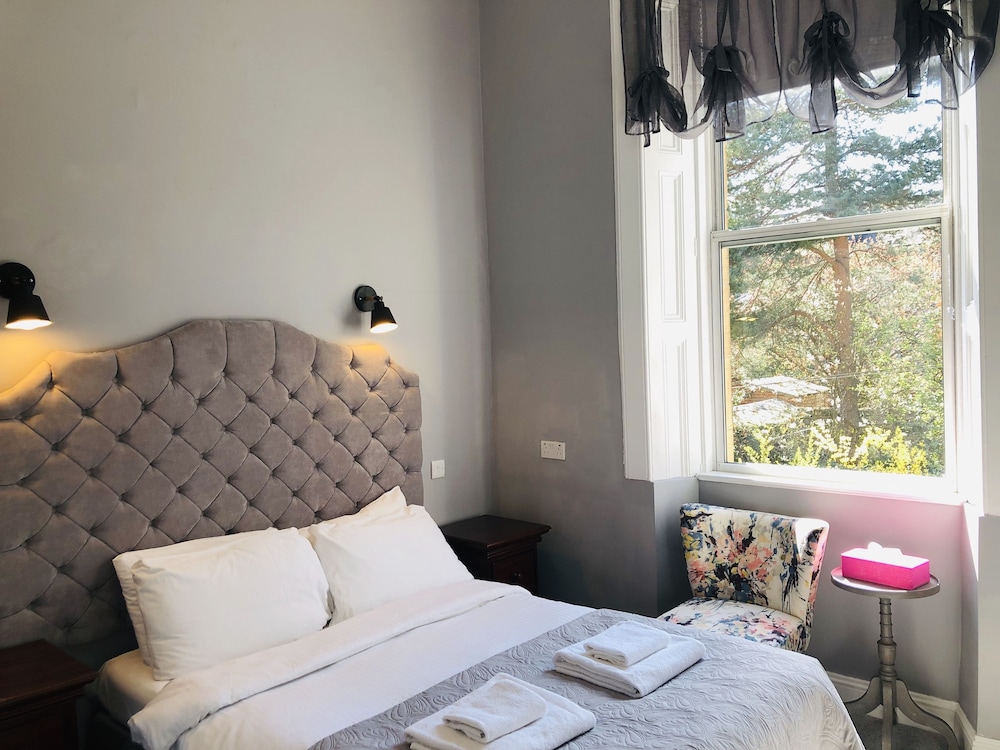 Allison House 16 Guesthouse