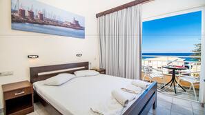 In-room safe, blackout curtains
