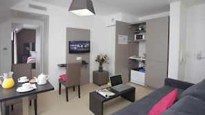 Fridge, microwave, hob, dishwasher