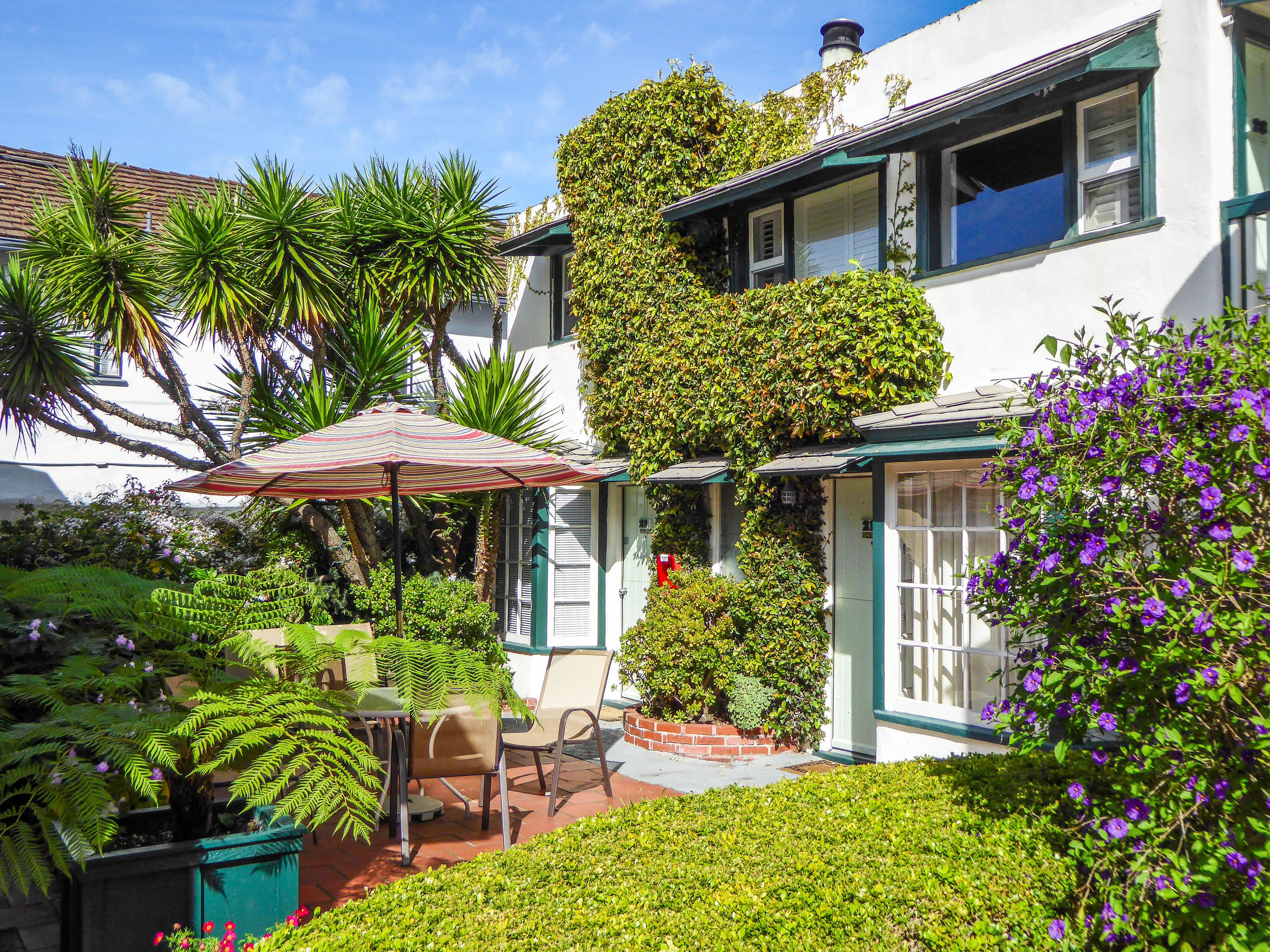 Carmel Fireplace Inn In Carmel Ca Expedia