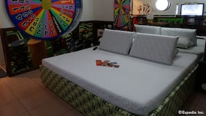 Desk, laptop workspace, free WiFi
