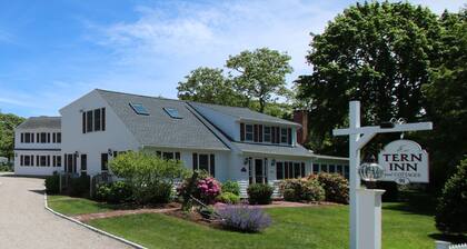 The Tern Inn Bed & Breakfast and Cottages
