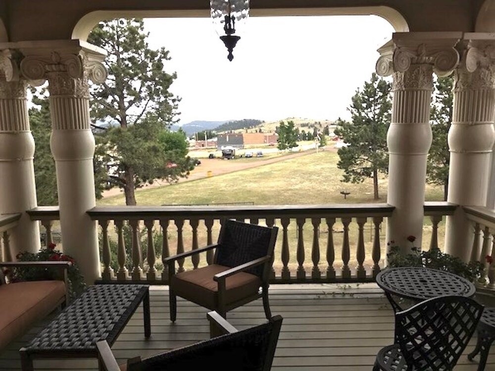 Cripple Creek Hospitality House & Travel Park