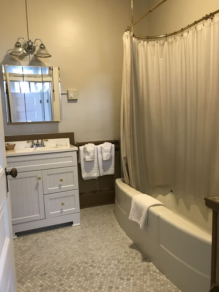 Cripple Creek Hospitality House & Travel Park