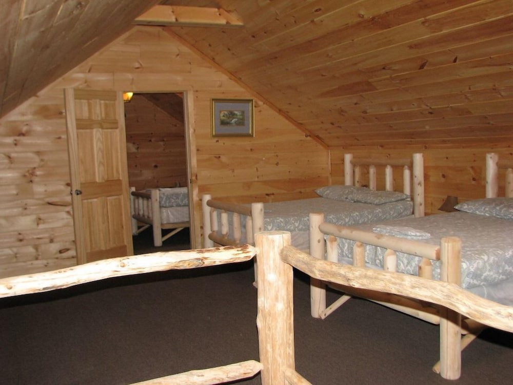 Harlan County Campground & Cabin Rentals, Putney Room Prices & Reviews