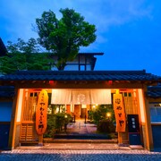 由布院ステンドグラス美術館 湯布院温泉 エクスペディア