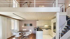 Fridge, oven, stovetop