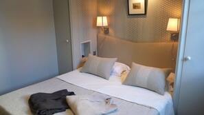 1 chambre, literie de qualité supérieure, fer et planche à repasser