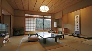 保險箱、熨斗/熨衫板、免費 Wi-Fi