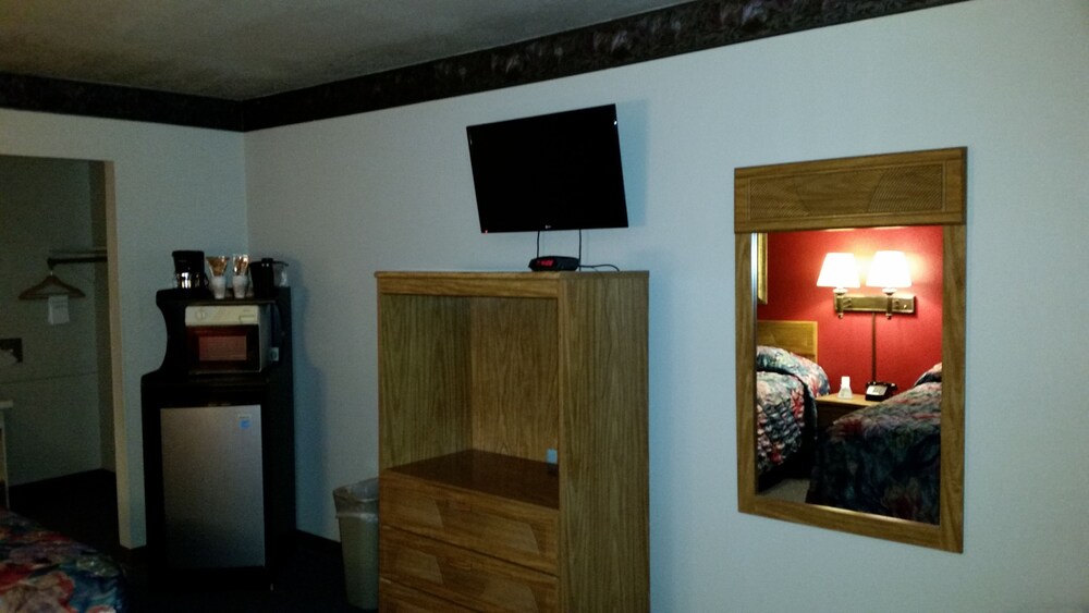 Rode Inn Motel in Clifton Best Rates & Deals on Orbitz