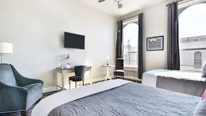Premium bedding, desk, iron/ironing board, free WiFi