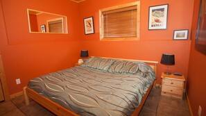 1 bedroom, individually decorated, individually furnished, desk