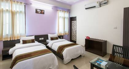 OYO 352 Hotel DRS 8586 Haveli