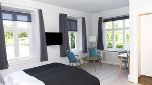 Individually decorated, individually furnished, free WiFi, linens
