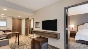 1 bedroom, Egyptian cotton sheets, premium bedding, in-room safe