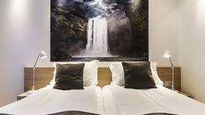 In-room safe, free WiFi, wheelchair access