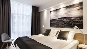 In-room safe, free WiFi, wheelchair access