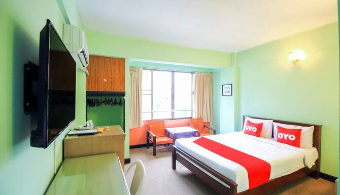 Oyo 299 Crown Bts Nana Hotel In Bangkok Thailand Expedia