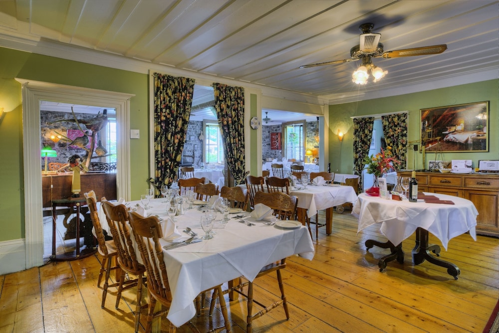 Auberge Baker in Québec City Best Rates & Deals on Orbitz