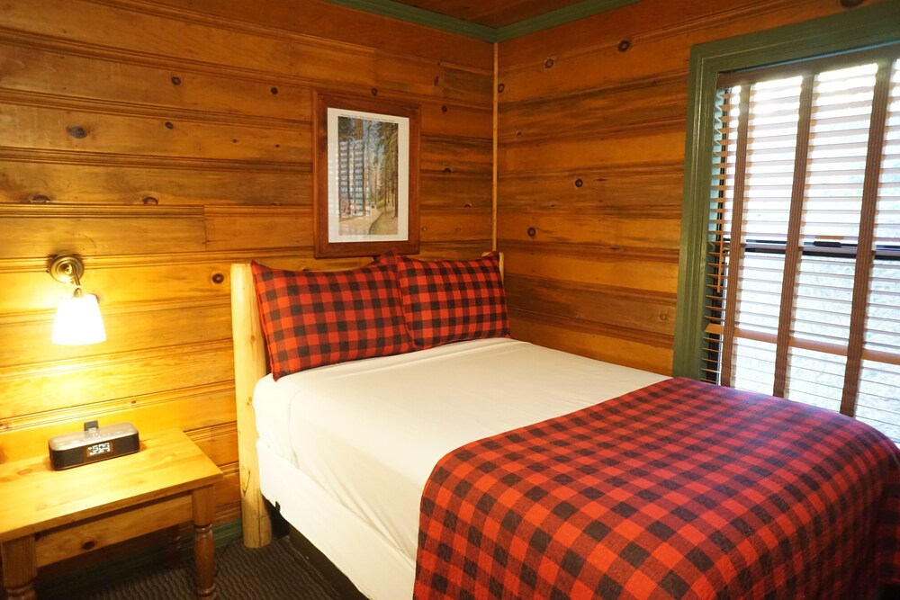 Shaver Lake Village Hotel in Shaver Lake Best Rates & Deals on Orbitz