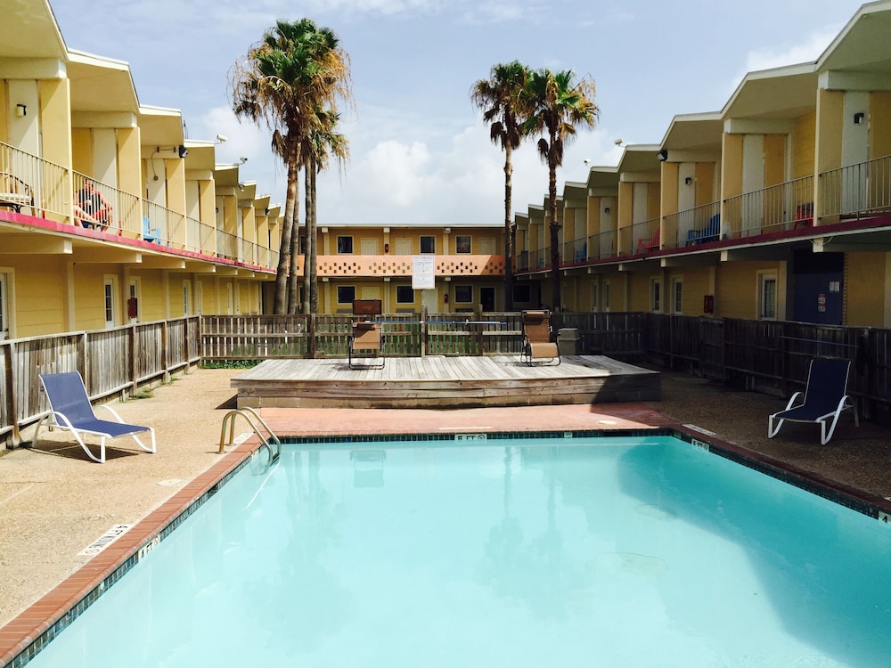 Pearl Inn In Galveston Hotel Rates Reviews On Orbitz Pearl Inn In Galveston Hotel Rates