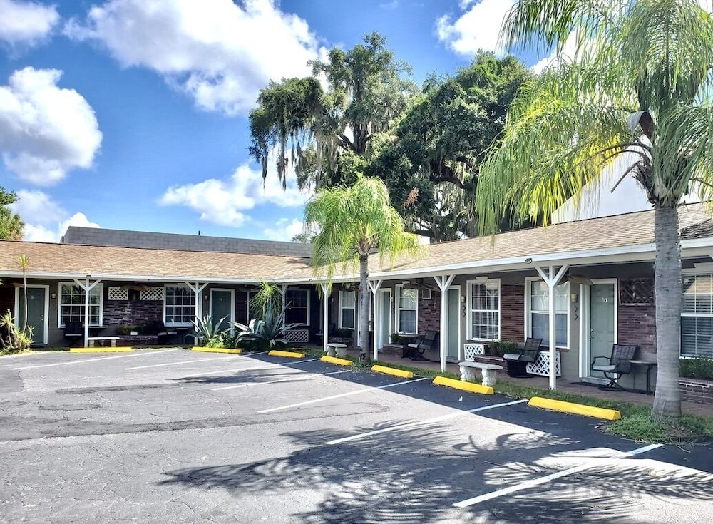 Shamrock Cove Inn in Ocala Best Rates & Deals on Orbitz
