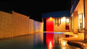 Outdoor pool, sun loungers