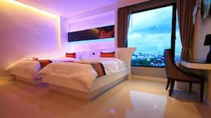 Free minibar, in-room safe, desk, blackout drapes