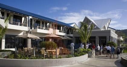 The Mariner Inn Hotel