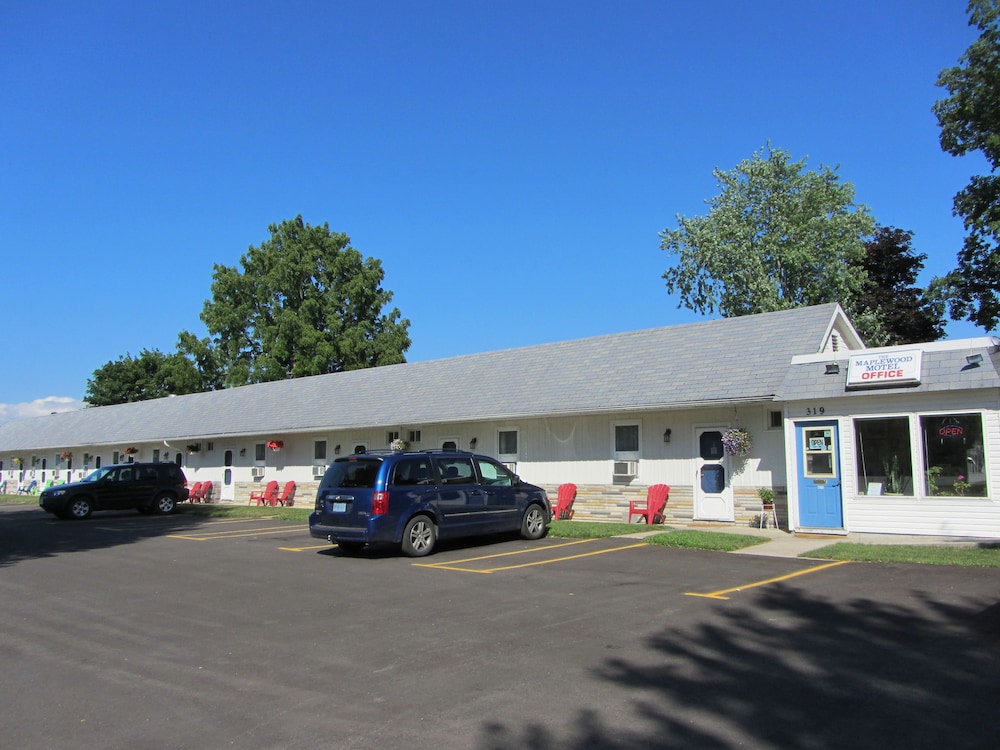The Maplewood Motel, Owen Sound: $63 Room Prices & Reviews | Travelocity