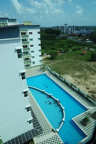 D Embassy Serviced Residence Suites In Kuantan Hotel Rates Reviews On Orbitz