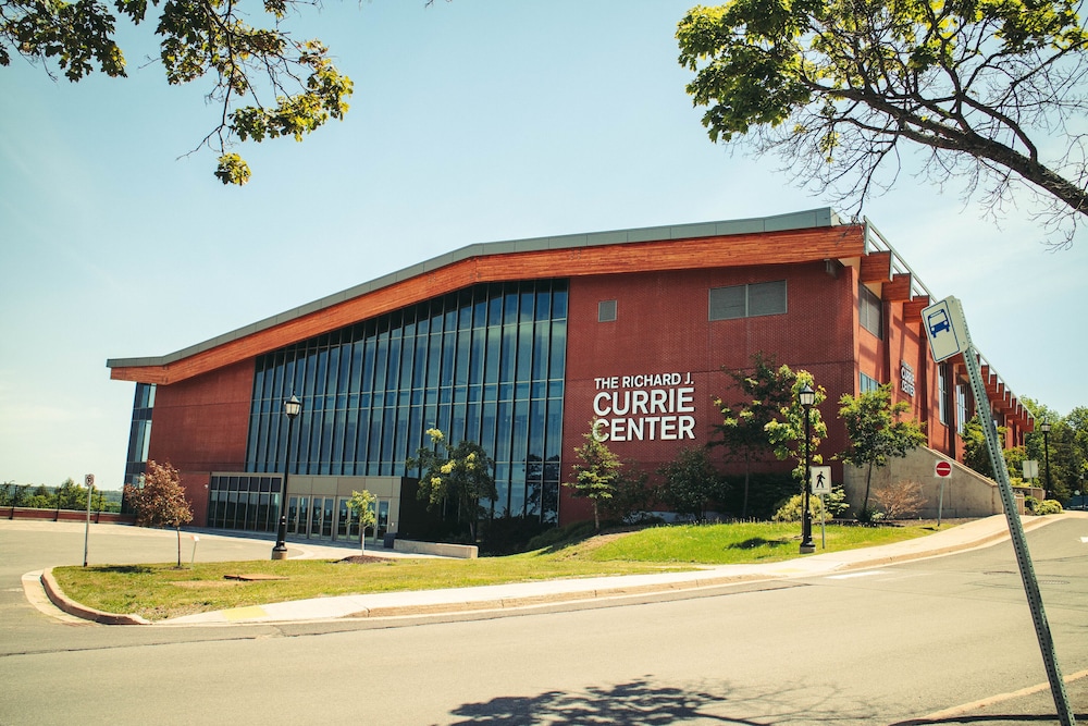 UNB Fredericton Summer Deals & Reviews (Fredericton, CAN