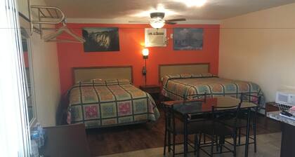 Sun Parlor Motel