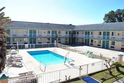 Great Place to stay Coconut Grove Motor Inn near Panama City Beach