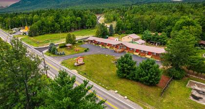 Wolfjaw Lodge