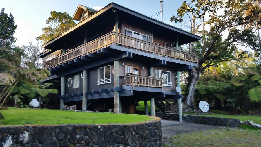 Volcano Acres Ranch B&B