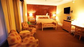 In-room safe, desk, iron/ironing board, free WiFi