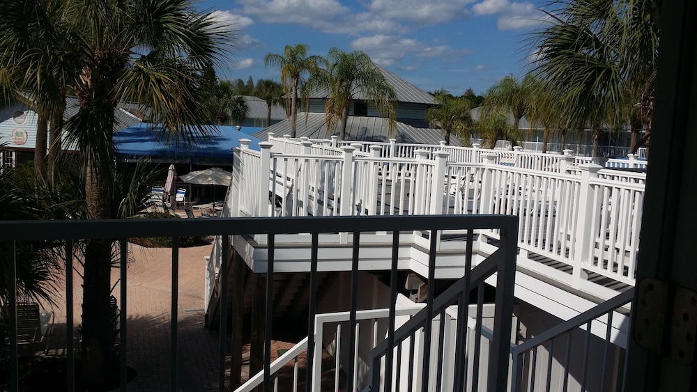 Paradise Lakes Resort, Clothing Optional Resort Adult Only in Tampa