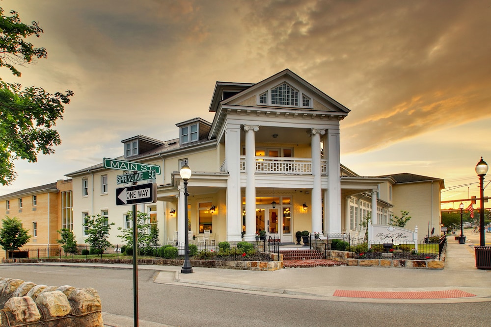 3 Star Hotels