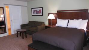 Premium bedding, in-room safe, desk, iron/ironing board