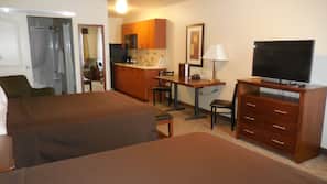 Premium bedding, in-room safe, desk, iron/ironing board