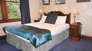 Individually decorated, iron/ironing board, free WiFi