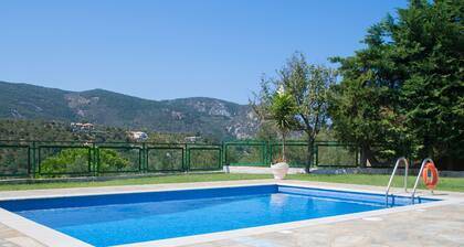 Four Seasons Villas