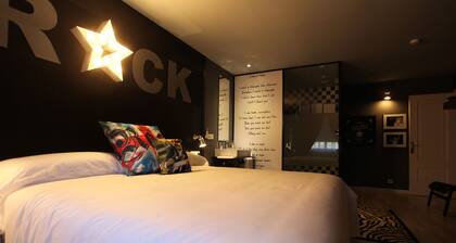 Rock Star Hotel