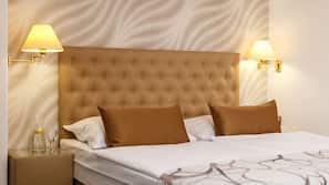 In-room safe, desk, iron/ironing board, free WiFi