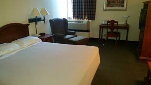 Free cribs/infant beds, rollaway beds, free WiFi