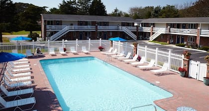 Breezeway Resort