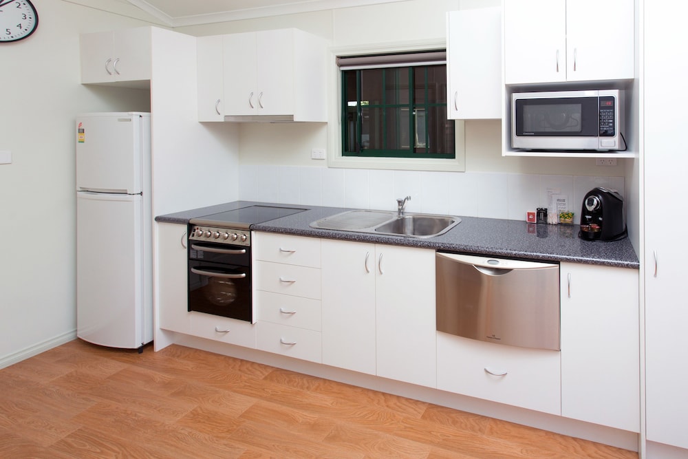 Private kitchen, Discovery Parks - Bright