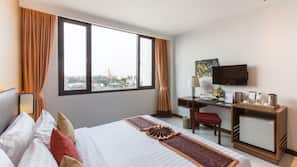Minibar, in-room safe, desk, free cribs/infant beds